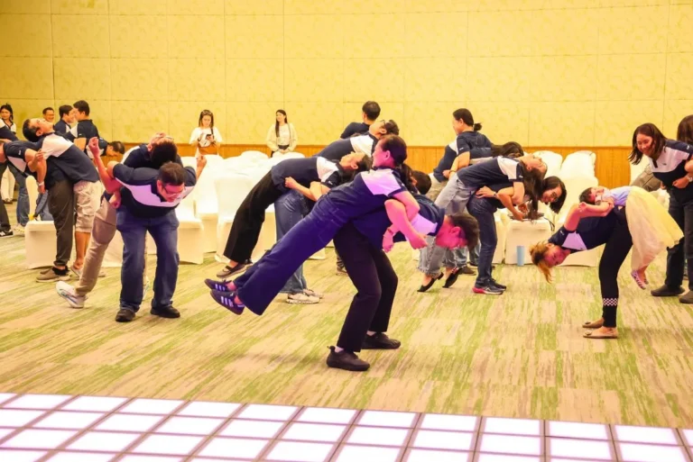 Team games in an event hall